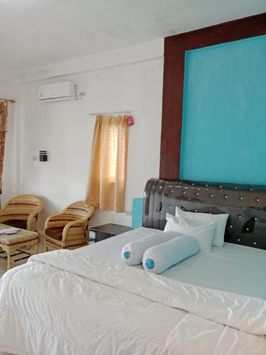 Bedroom 13