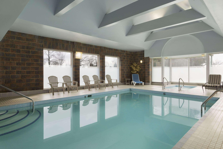 Sport & Beauty 5, Red Roof Inn PLUS+ Vancouver Airport, Greater Vancouver
