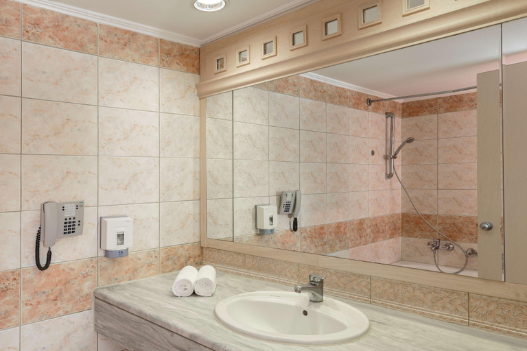 Bathroom 5, Lindos Princess Beach, South Aegean