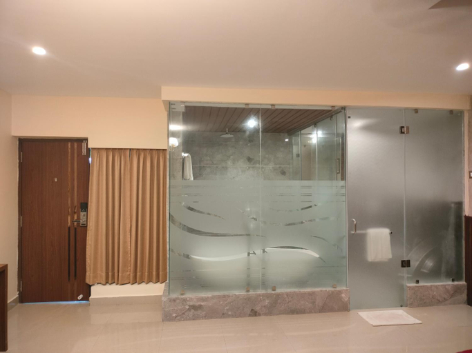 Bathroom 4, Sathyam Grand Resorts, Kancheepuram