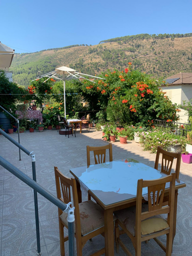 Food & Drinks 4, Berat Guesthouse Katerina, Beratit
