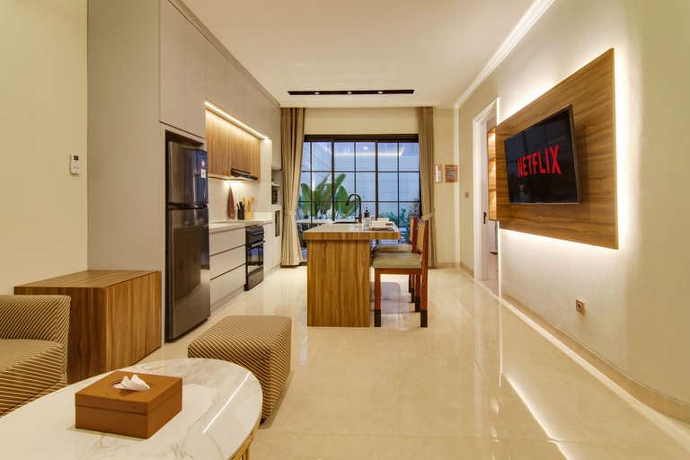 Others 2, 4BR La Maison Jolie W/ Pool, Jakarta Pusat