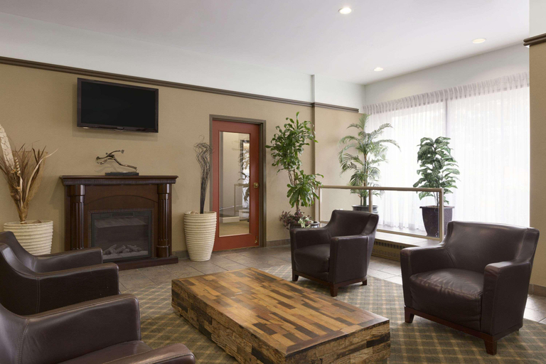 Public Area 3, Red Roof Inn PLUS+ Vancouver Airport, Greater Vancouver