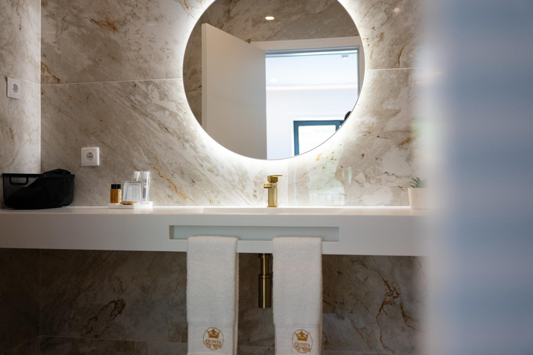 Bathroom 3, Quinta de Reis, Ponte da Barca