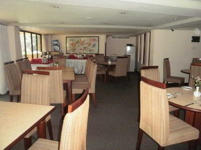 Food & Drinks 4, Hotel Devon, K.F.G. & G. Korale