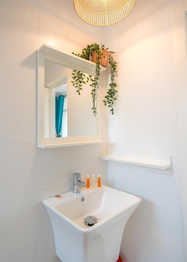 Bathroom 2, SPOT Vama Veche, Limanu