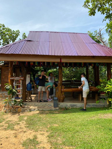 Food & Drinks, Sumatra Thomas Leaf Monkey Guesthouse & Jungle Trek, Langkat