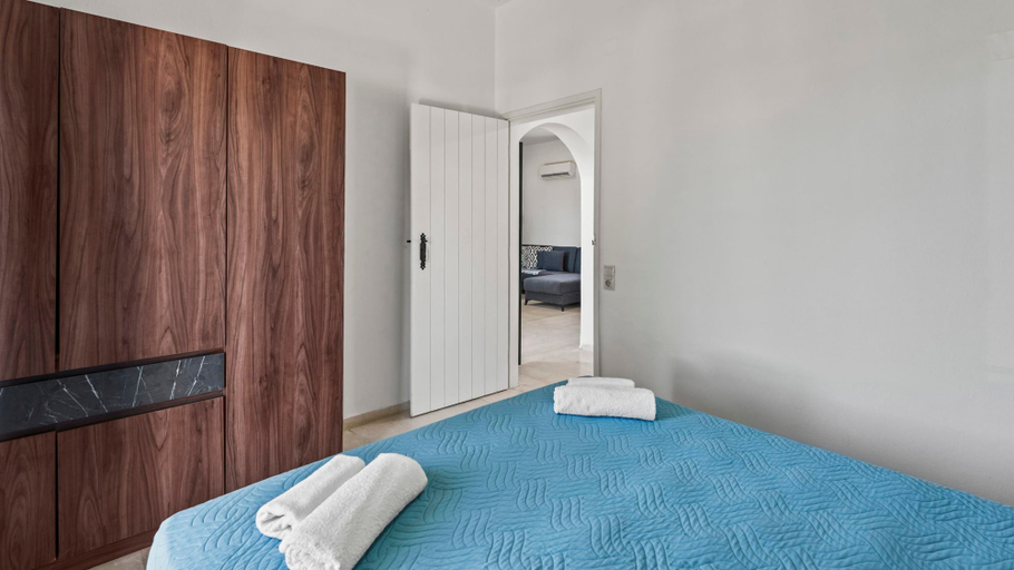 Room 5, Seaside Oasis Near Heraklion Villa Maro IV Suite, Crete