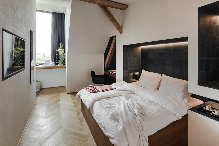 Bedroom 27