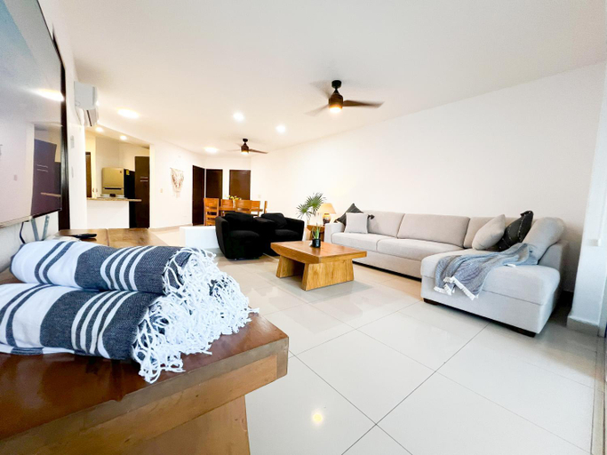 Bedroom 3, Spacious Apartment with Terrace, Pool and Beach Access, Cozumel