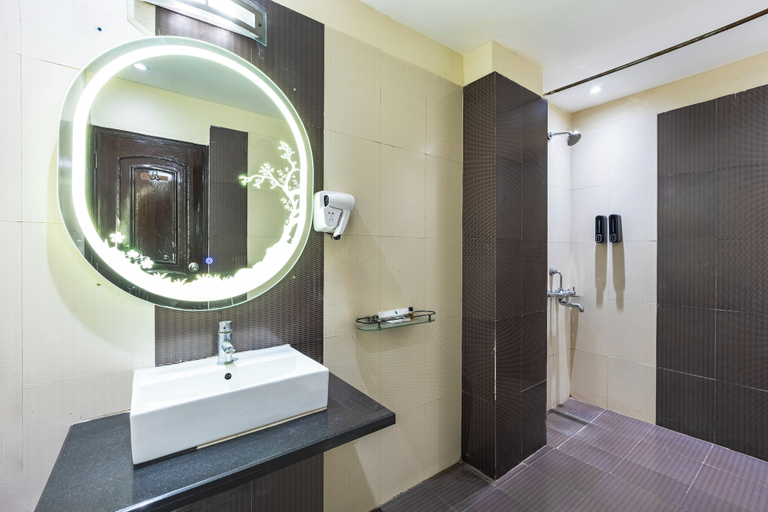 Bathroom 6