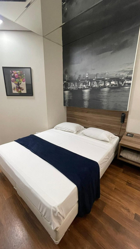 Bedroom 27