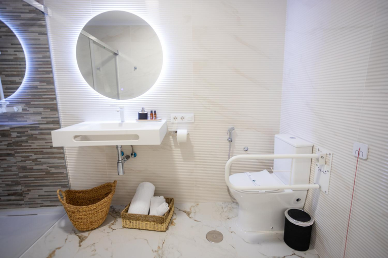 Bathroom 4, Apartamentos Bahia Suite, Alicante