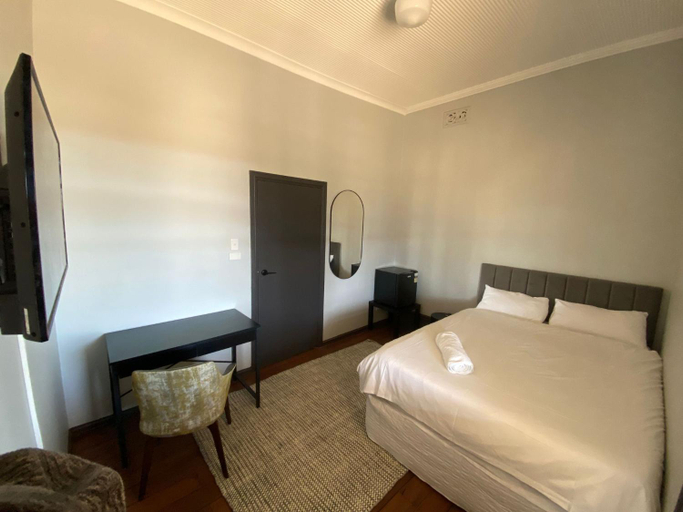 Bedroom 5