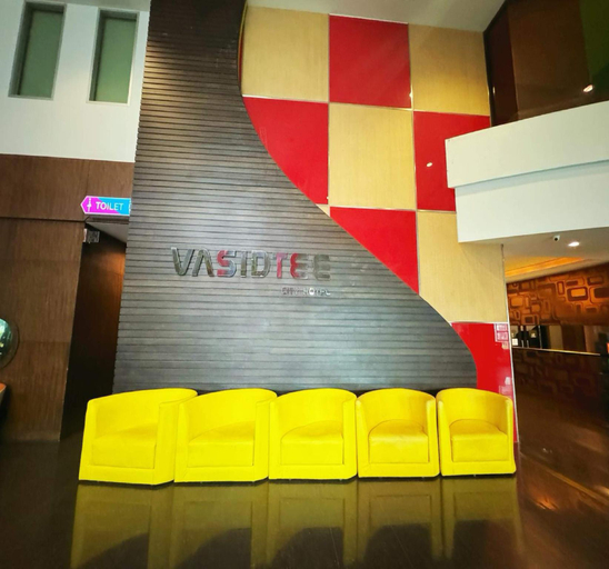 Public Area 3, Capital O 75514 Vasidtee City Hotel, Muang Suphanburi
