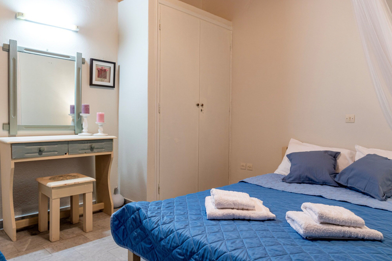Room 5, Cozy Summer Retreat - Perfect Location BBQ, Peloponnese