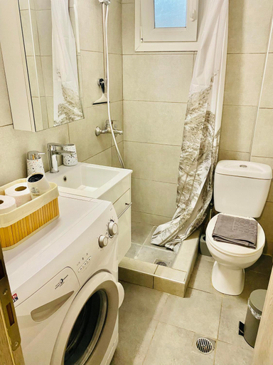 Shower 5, NISO Thessaloniki Hospitality Apartments, Central Macedonia