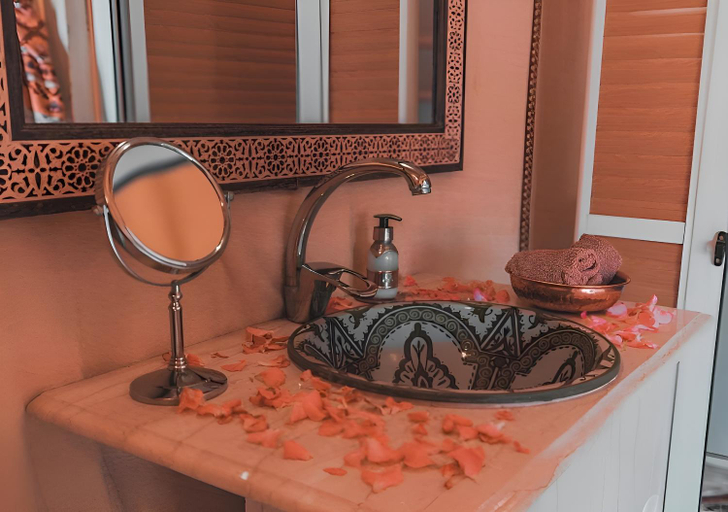 Bathroom 9