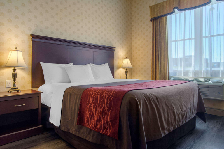 Bedroom 3, Comfort Inn & Suites Levis, Les Chutes-de-la-Chaudière