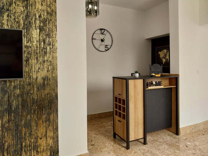 Public Area 2, Hollywood rooms, Sveti Filip i Jakov
