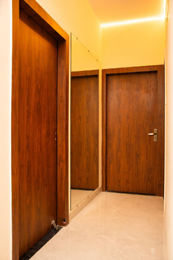 Public Area, Vishwanath Abode City Center, Varanasi
