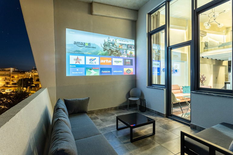 Room 4, Ventiri Lofts - Luxury Penthouse w Home Cinema, Peloponnese