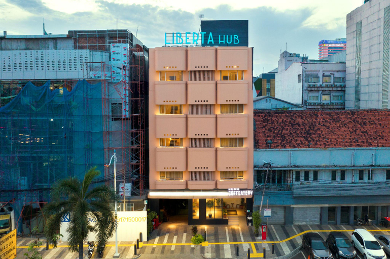 Exterior 1