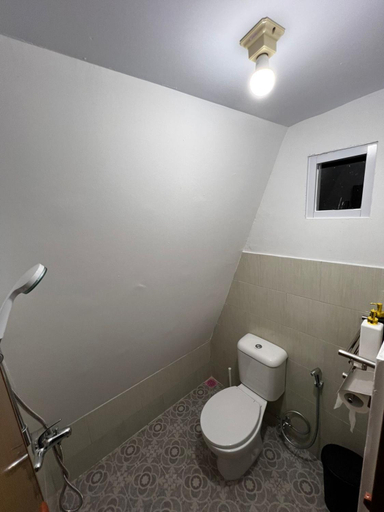 Bathroom 4