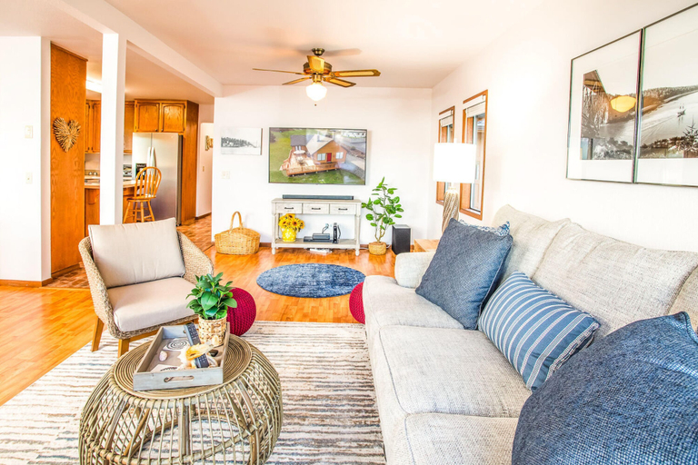 Others 2, Cornet Bay Cottage in Oak Harbor, Island