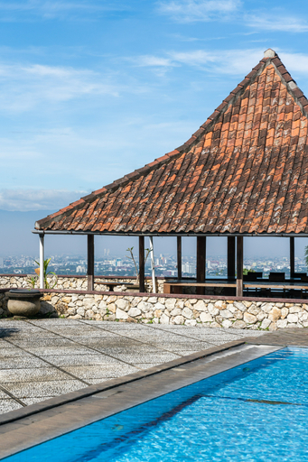Swimming Pool 15