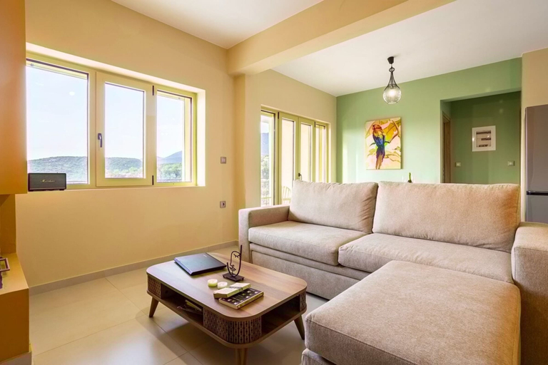 Room 2, Martinia Pool Escape - Tragos Panoramic Views, Peloponnese