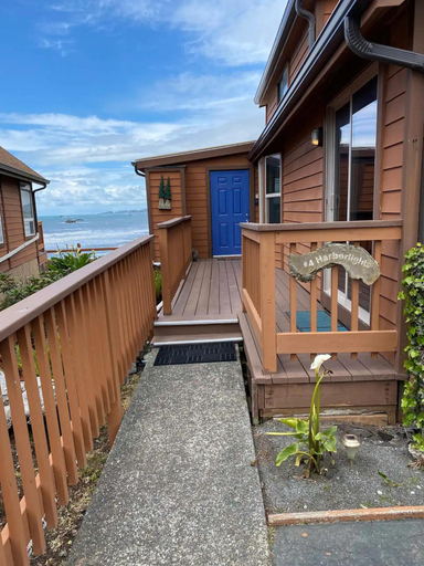 Exterior & Views, Oceanfront Cabin 4 With Jacuzzi Stunning Views, Del Norte