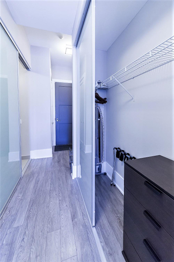 Bedroom, Upscale Suite at CN Tower, Metro Convention & Rogers Centre, Toronto