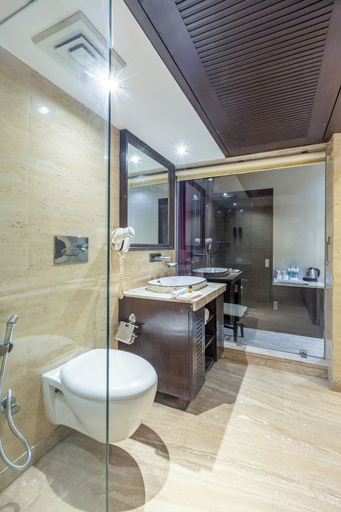 Bathroom 22