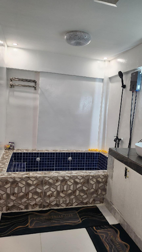 Bathroom 2, SLAB Staycation, Mabalacat