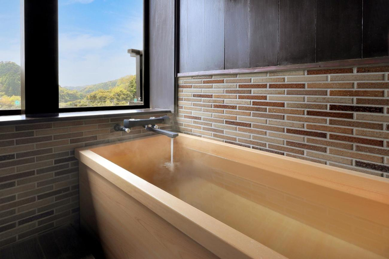 Bathroom 3, Ryokusuitei, Kamogawa
