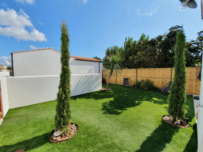 Others 4, Le clos des baigneurs, Charente-Maritime