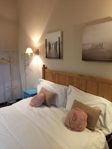 Bedroom 2, Casa Rosa, Milano