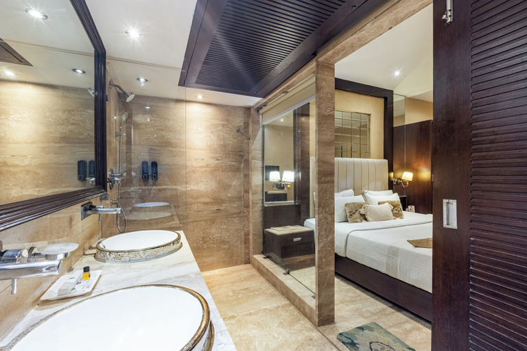 Bathroom 26