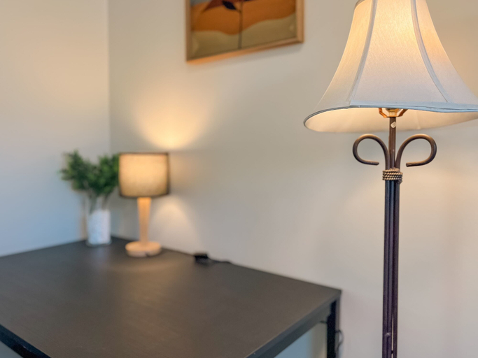 Room 3, Modern Retreat With Spacious Yard Cozy Interiors, San Bernardino