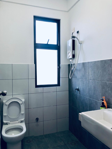 Bathroom, LT Home, Sandakan