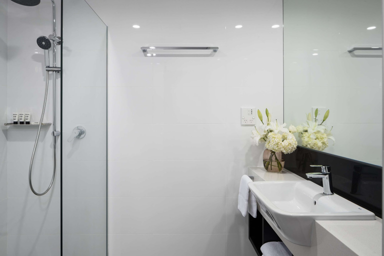 Bedroom 5, Rydges Camperdown, Sydney
