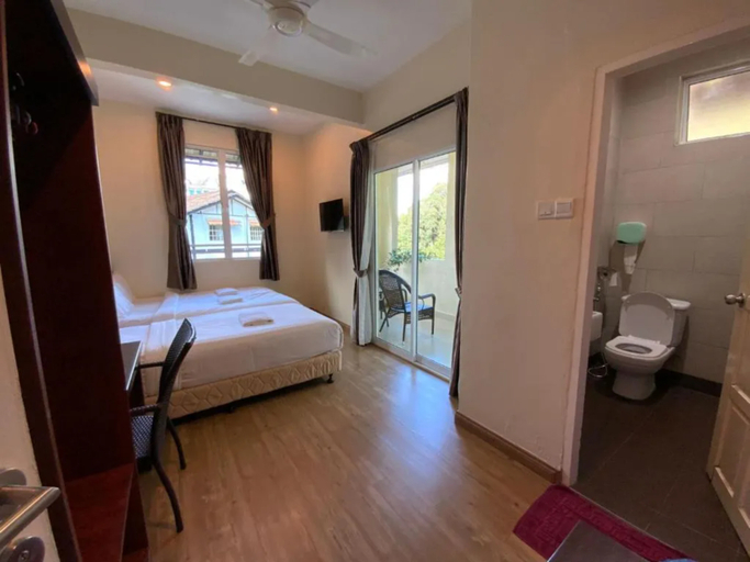 Bedroom 2, Highlanders Garden Guesthouse, Cameron Highlands