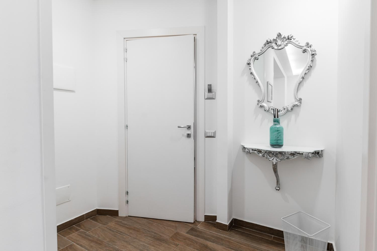 Entrance, DM House & Suite, Catania