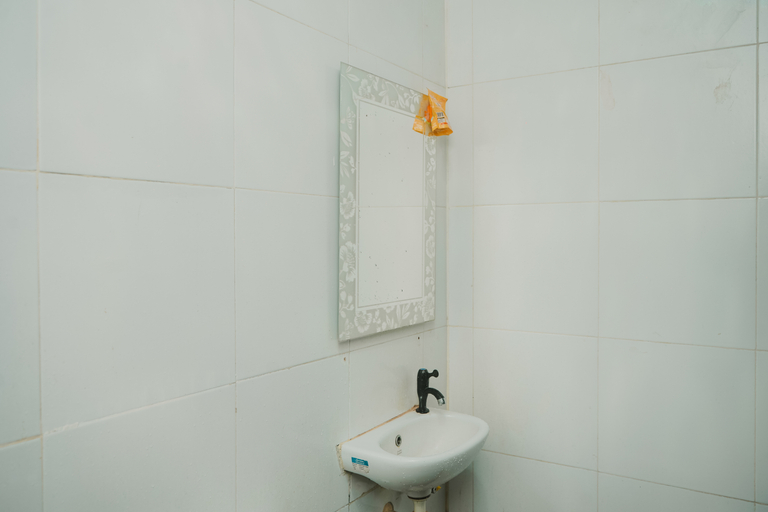 Bathroom 9