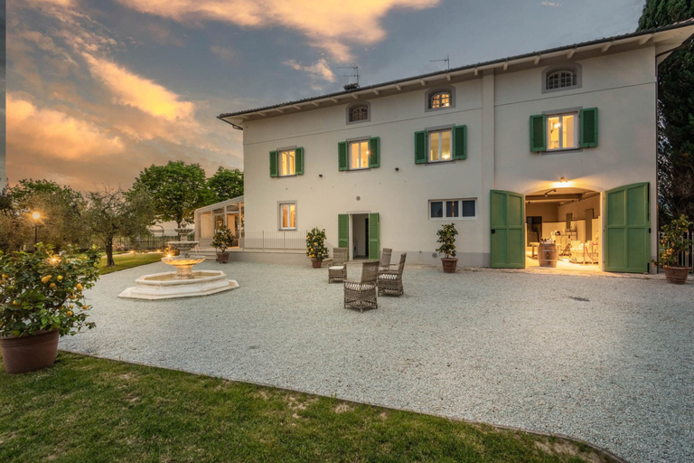 Room 2, Villa Sunkiss Winery, Lucca