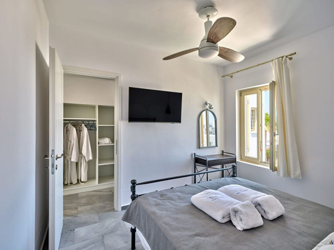 Bedroom 5, Villa Maria - Naoussa Fishes Blue Grey Suite, South Aegean