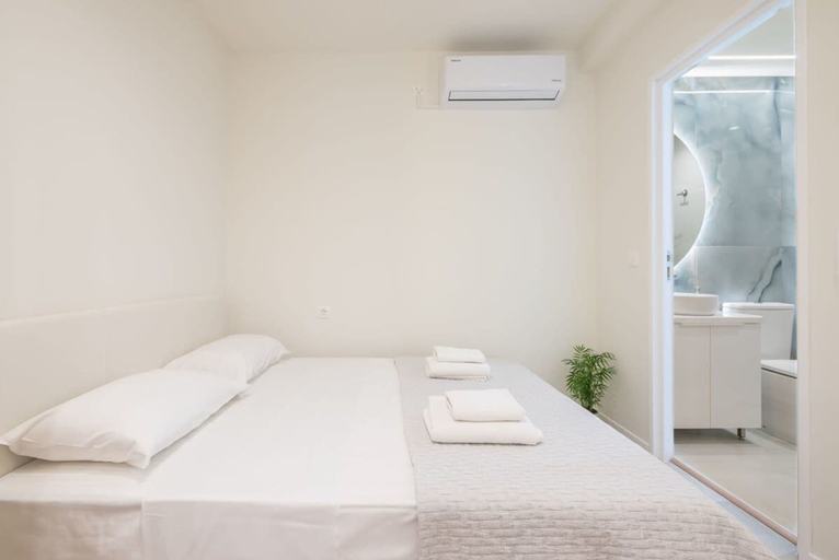 Room 3, The Urban Loft 2 - Athens Unique Oasis, Attica