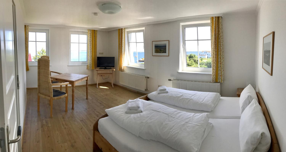 Others 4, Pension "Strandhotel", Vorpommern-Rügen