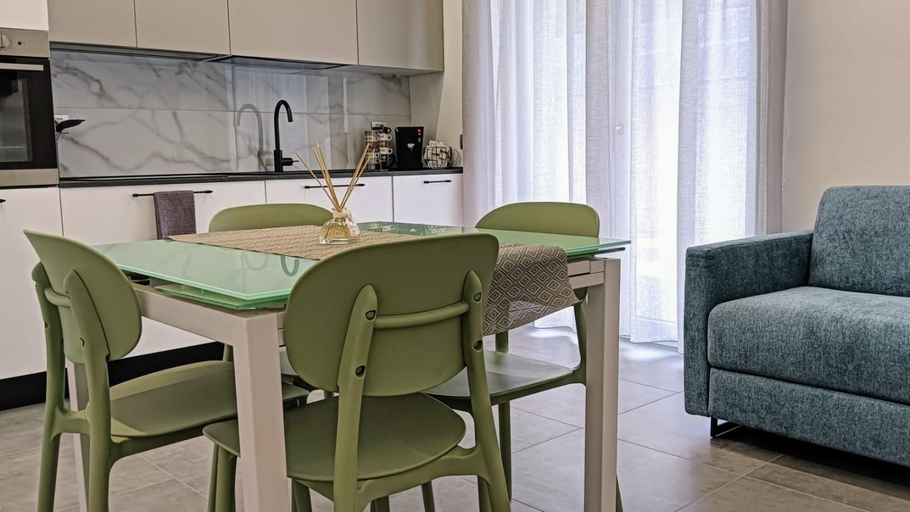 Others 2, Residence le Palme, Potenza